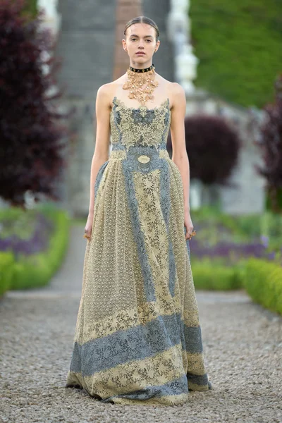 Look 85
